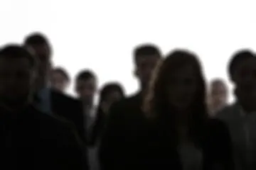 qui peut créer son entreprise foule anonymes